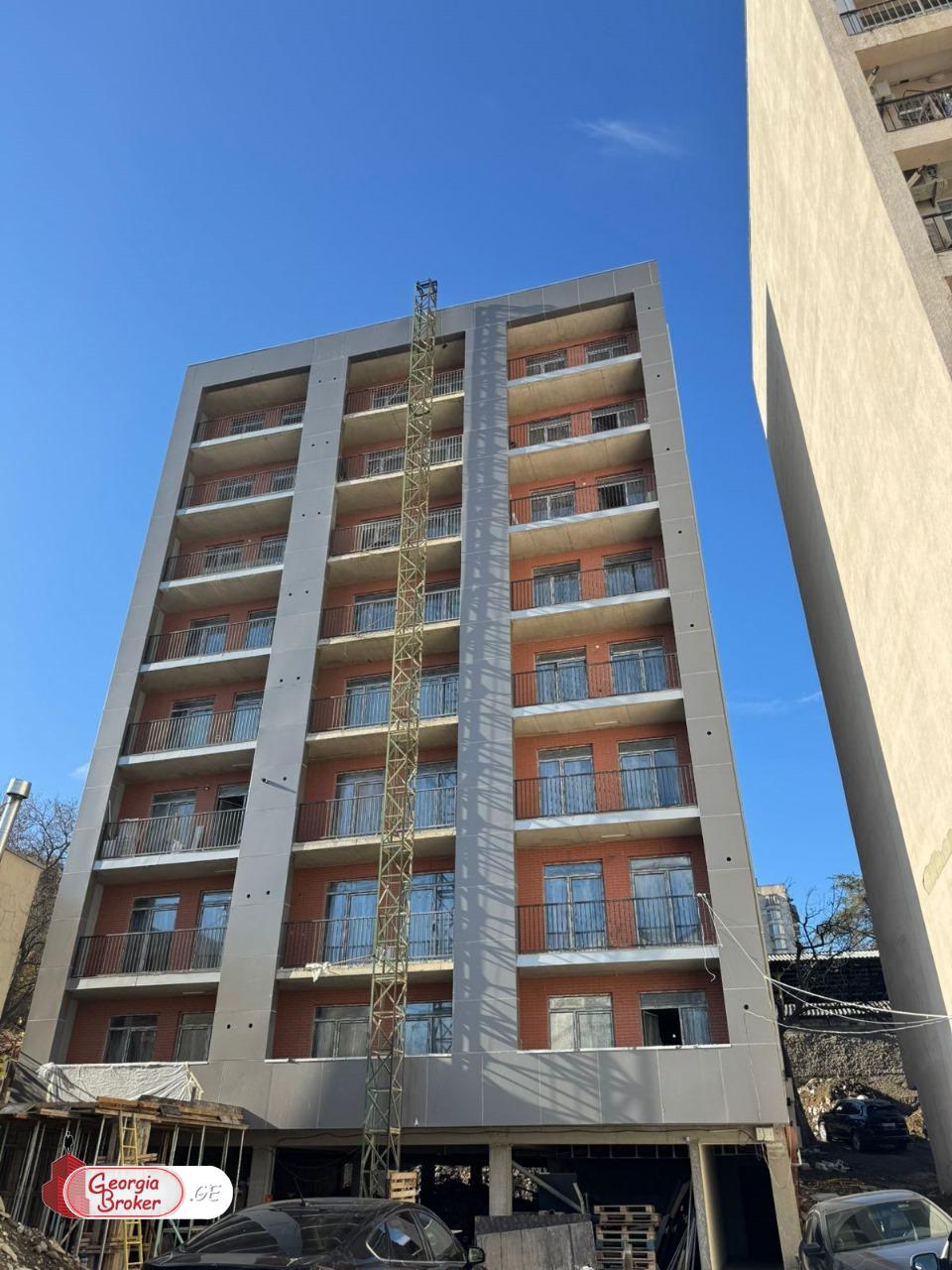 nearly repaired 3-room apartment for sale